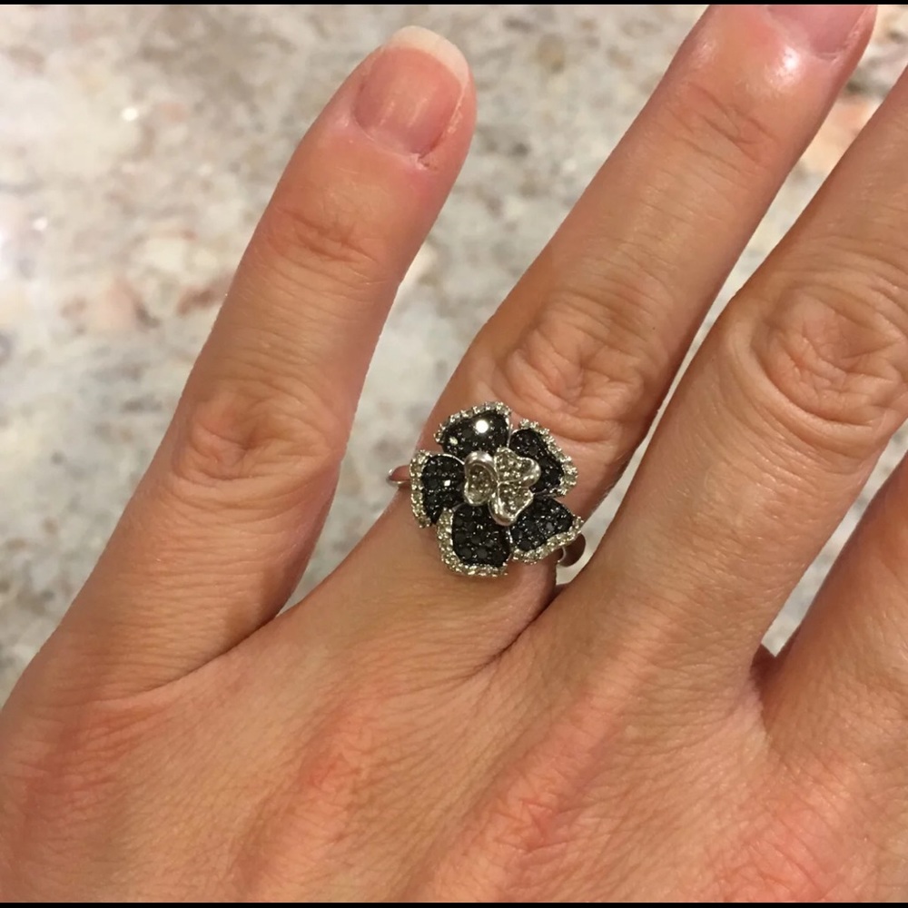 Sterling Silver Black/White Diamond Flower Ring